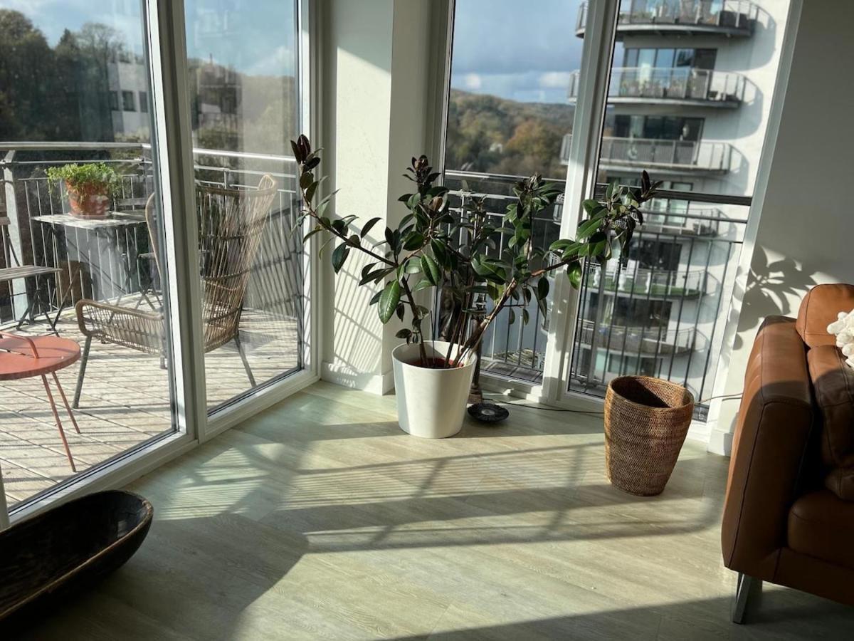 Stunning Waterfront Apartment Close To Cardiff Bay And Penarth With Parking Ngoại thất bức ảnh